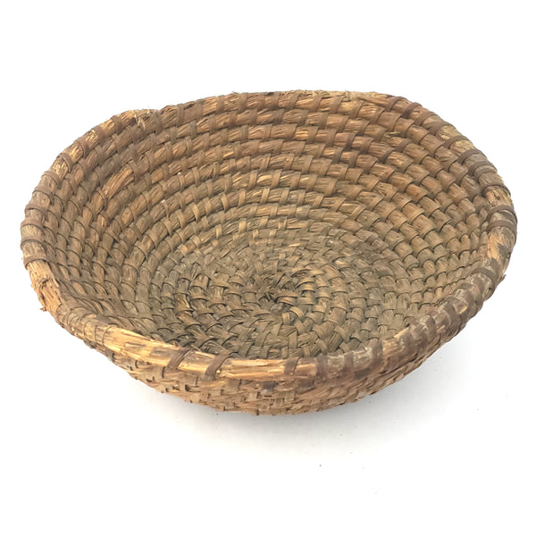Antique Hand Coiled Rye Straw Open Basket 11 inch Pennsylvania Region