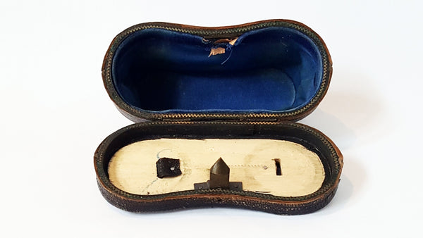 Antique DU BARRY PARIS Mother Of Pearl & Brass Opera Glasses Original Case - Needs Repair