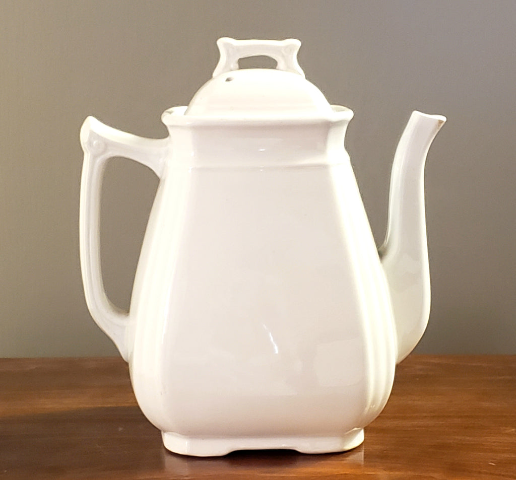 Antique English White Royal Ironstone Teapot by Alfred Meakin England c. 1875-1897