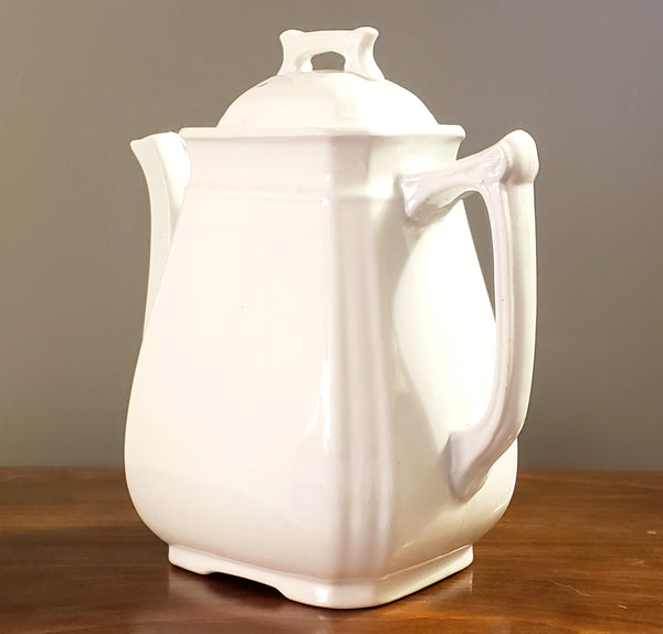 Antique English White Royal Ironstone Teapot by Alfred Meakin England c. 1875-1897