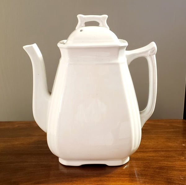Antique English White Royal Ironstone Teapot by Alfred Meakin England c. 1875-1897