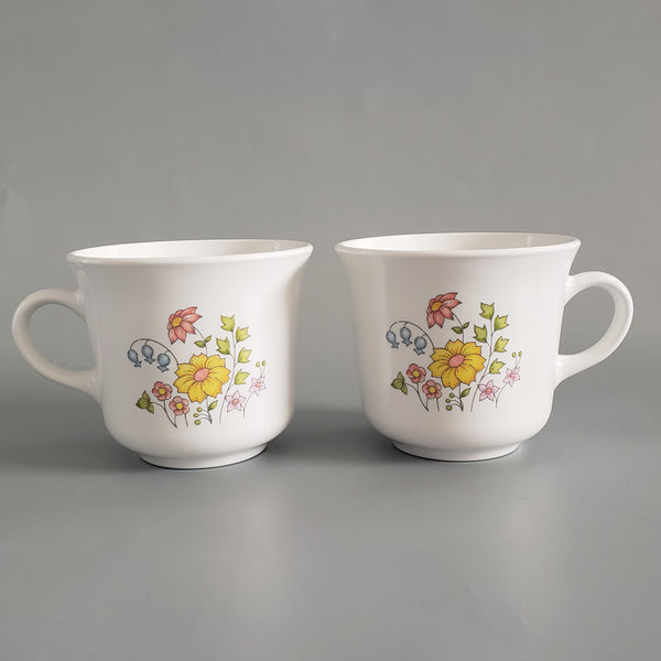 Vintage Corelle 12 Piece Dinnerware "Meadow" Pattern by Corning c. 1976-1986