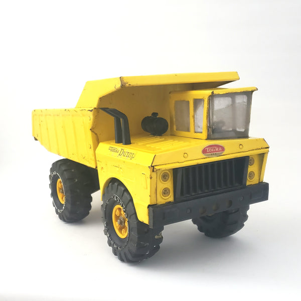 Vintage Mighty Tonka Dump Truck No. 3900 Yellow Pressed Steel c. 1970-1973