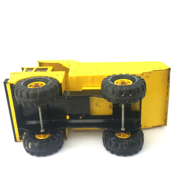 Vintage Mighty Tonka Dump Truck No. 3900 Yellow Pressed Steel c. 1970-1973