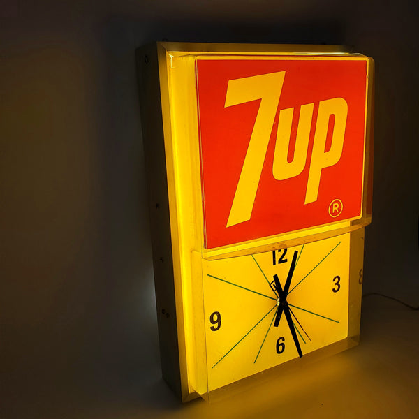 Vintage 7UP Lighted Electric Wall Clock with Metal Base c. 1970's Americana Advertising