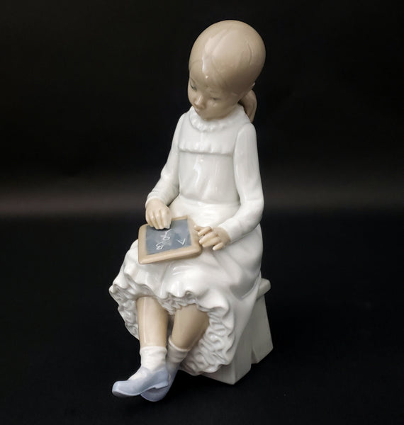 NAO by Lladro Porcelain Figurine Girl With Slate #117 Spain