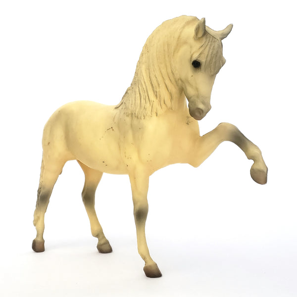 Breyer Legionario III Alabaster Stallion Horse Model #68 1979-1990