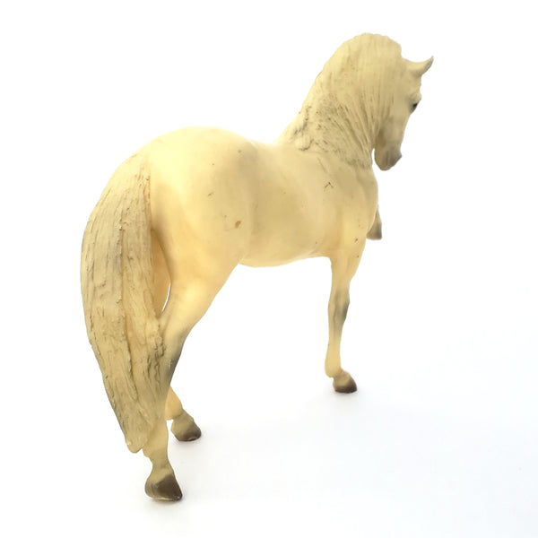 Breyer Legionario III Alabaster Stallion Horse Model #68 1979-1990