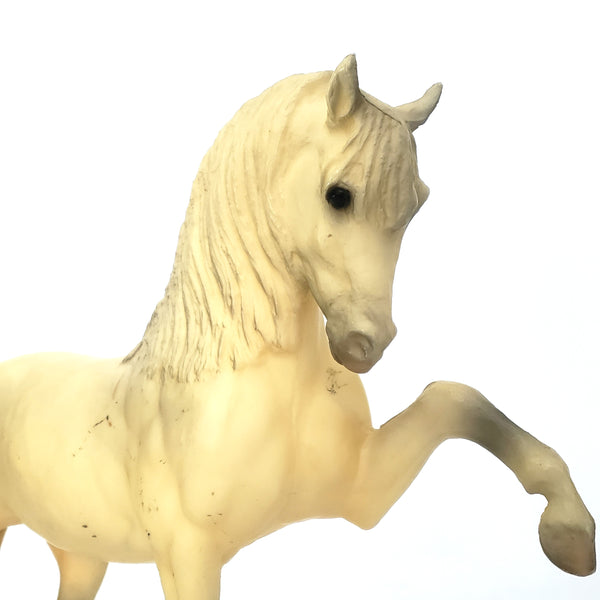 Breyer Legionario III Alabaster Stallion Horse Model #68 1979-1990