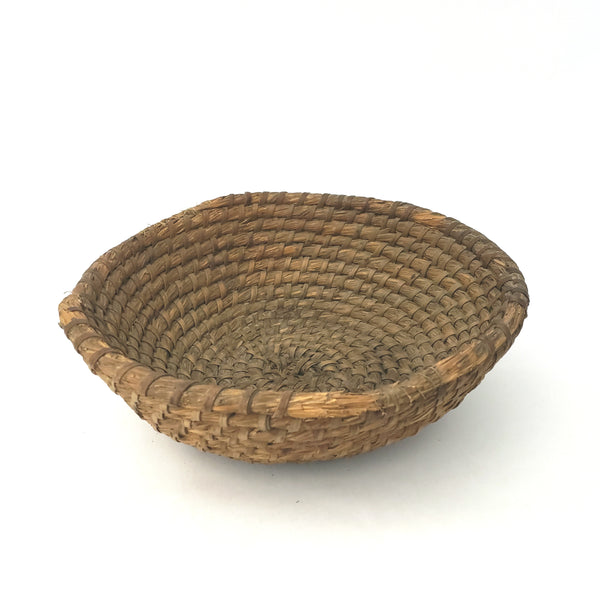 Antique Hand Coiled Rye Straw Open Basket 11 inch Pennsylvania Region