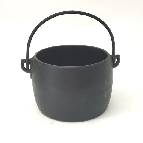 Antique Cast Iron Kettle 2 Pints Stuart & Peterson Philadelphia PA
