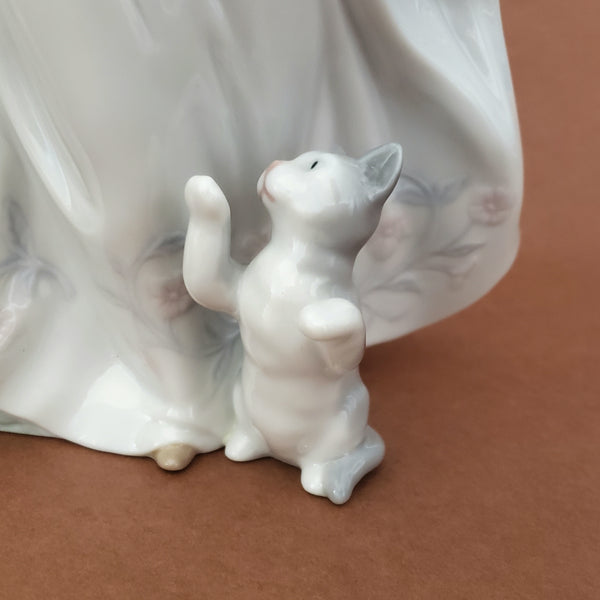 Lladro Porcelain Figurine "Kittens Gathering" #6941 Spain Retired with Original Box