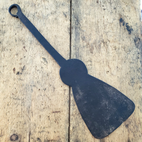 Antique Hand Forged Wrought Iron Spatula Key Hole Blade Rat Tail Handle 13"