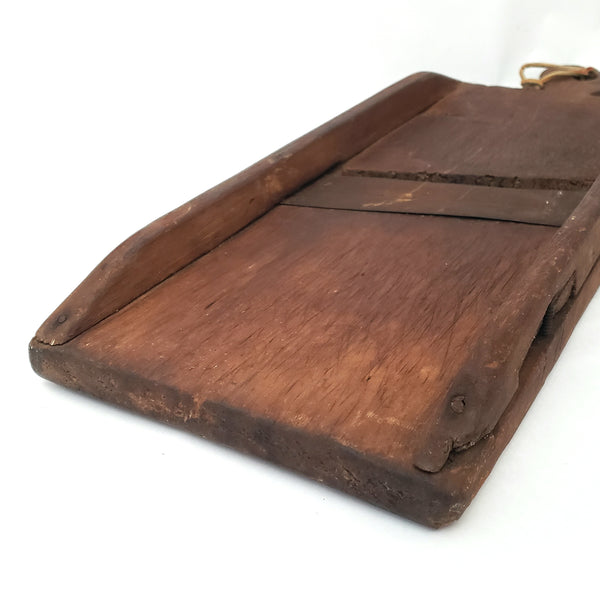 Primitive Pennsylvania Dutch Wooden Slaw Board Cabbage Cutter Carved Heart Handle