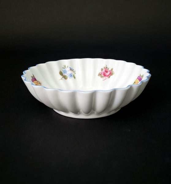 Shelley Fine Bone China Fluted Bon Bon Nut Bowl Ludlow Rose Pansy Forget Me Not