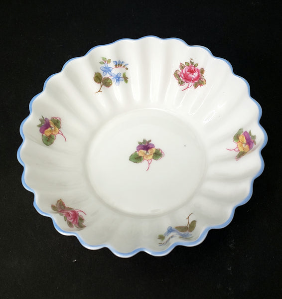 Shelley Fine Bone China Fluted Bon Bon Nut Bowl Ludlow Rose Pansy Forget Me Not