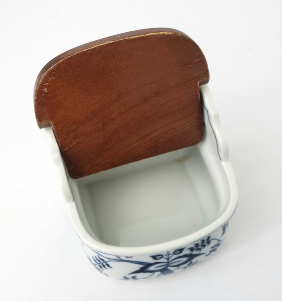 Vintage BLUE DANUBE Porcelain Salt Box Wooden Lid Script Ribbon Banner Mark