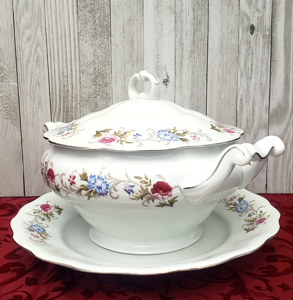 Vintage Porcelain Lidded Soup Tureen Ladle & Underplate "Marjorie" by Favolina Poland