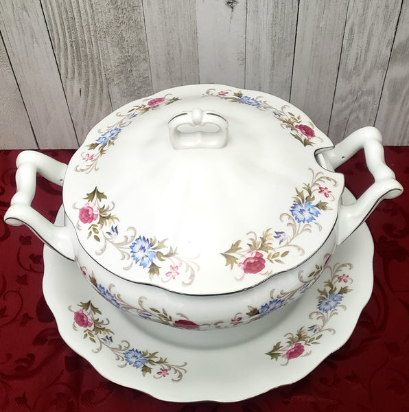 Vintage Porcelain Lidded Soup Tureen Ladle & Underplate "Marjorie" by Favolina Poland
