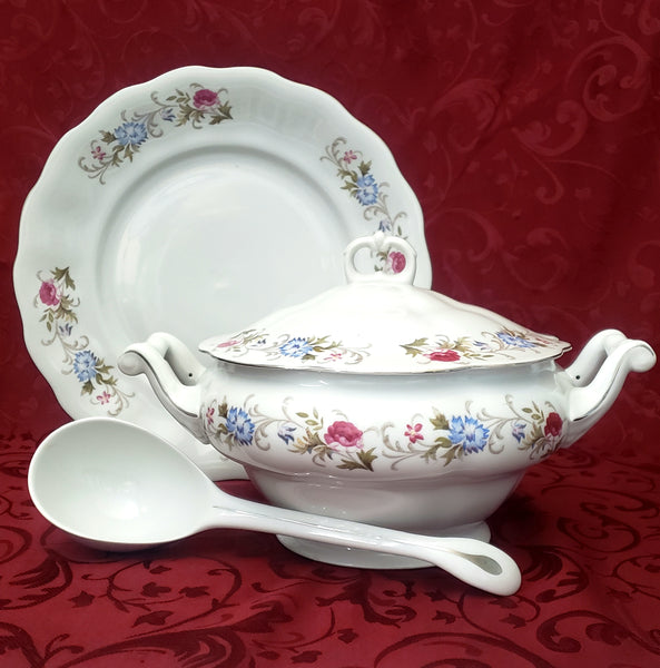 Vintage Porcelain Lidded Soup Tureen Ladle & Underplate "Marjorie" by Favolina Poland
