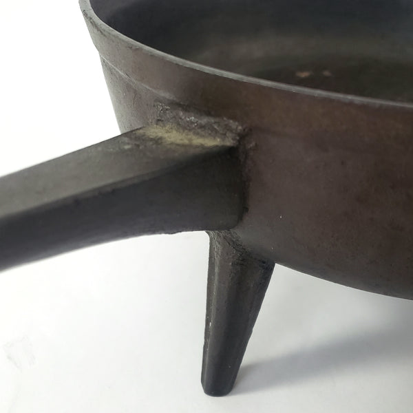 Antique Cast Iron Spider Skillet Gate Mark Long Handle 3 Footed Unmarked