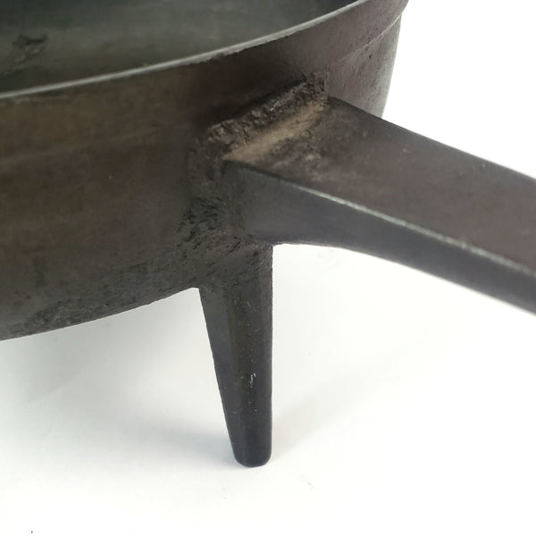 Antique Cast Iron Spider Skillet Gate Mark Long Handle 3 Footed Unmarked