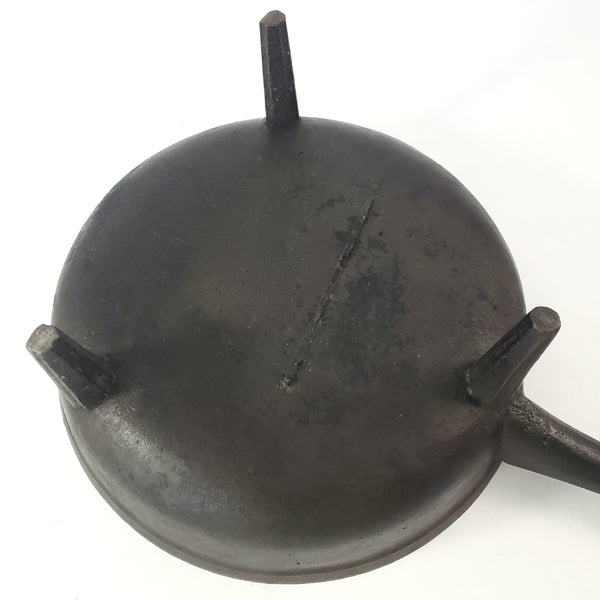 Antique Cast Iron Spider Skillet Gate Mark Long Handle 3 Footed Unmarked