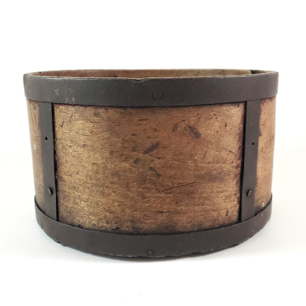 Small Primitive Bentwood Dry Measure Metal Bands 1-2 Quart