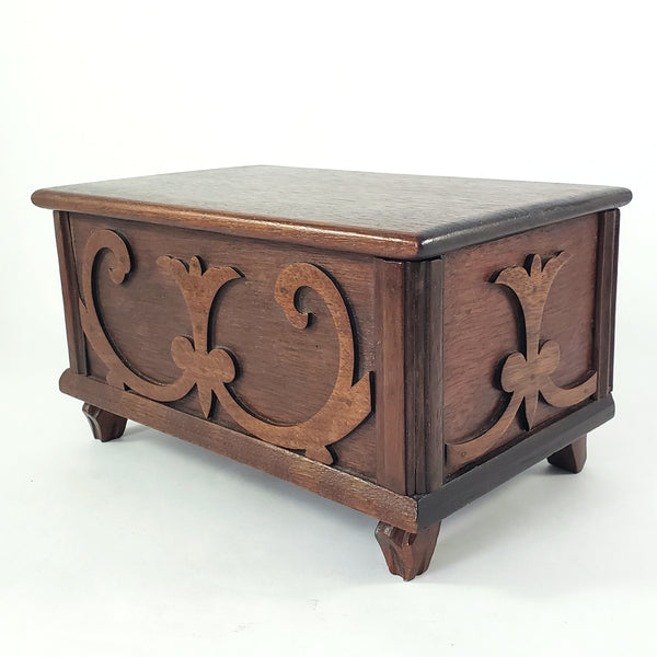 Vintage Wooden Keepsake Chest Box Hinged Lid with Decorative Onlay