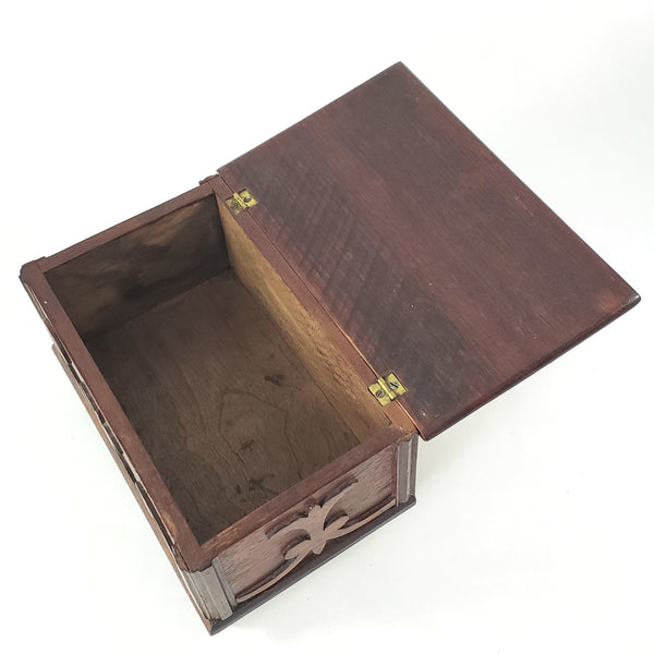 Vintage Wooden Keepsake Chest Box Hinged Lid with Decorative Onlay