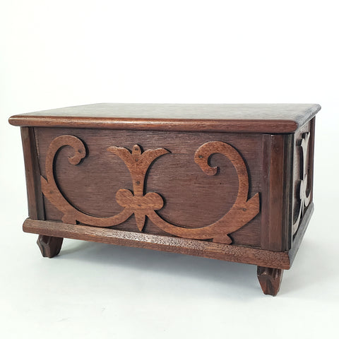 Vintage Wooden Keepsake Chest Box Hinged Lid with Decorative Onlay