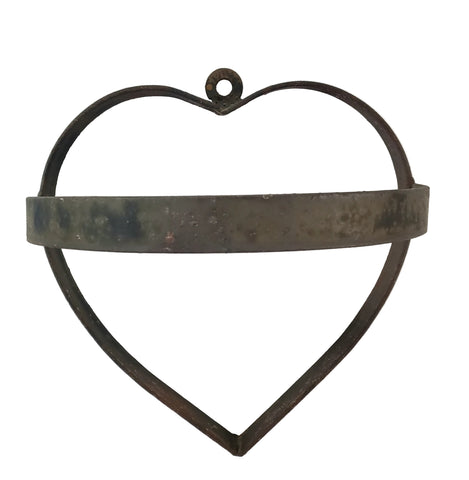 Rustic Antique Wrought Iron Heart Shape Wall Mount Rack