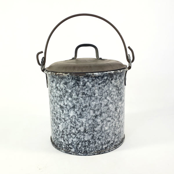 Rustic Antique Gray-Black Enamelware Berry Picking Bucket Tin Lid