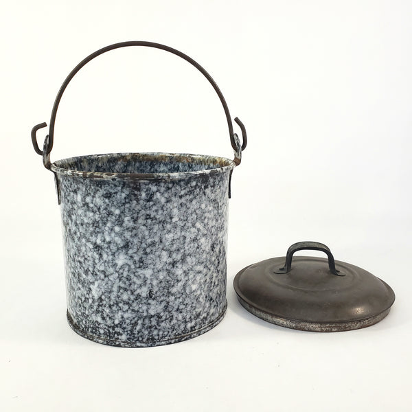 Rustic Antique Gray-Black Enamelware Berry Picking Bucket Tin Lid