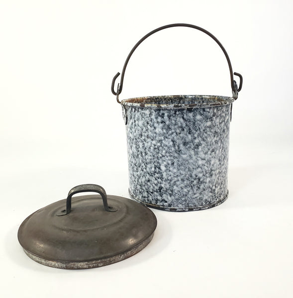 Rustic Antique Gray-Black Enamelware Berry Picking Bucket Tin Lid