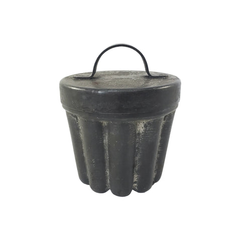 Vintage Fluted Metal Pudding Mold 4.25" with Lid