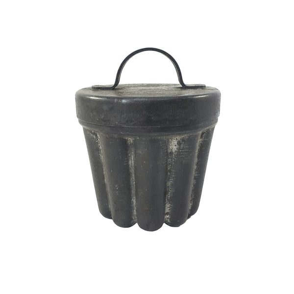 Vintage Fluted Metal Pudding Mold 4.25" with Lid