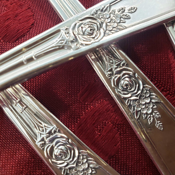 Vintage Manor Plate Triple Silverplate Oval Soup Spoon Set of 12 "Rosedale" International Silver 1930s