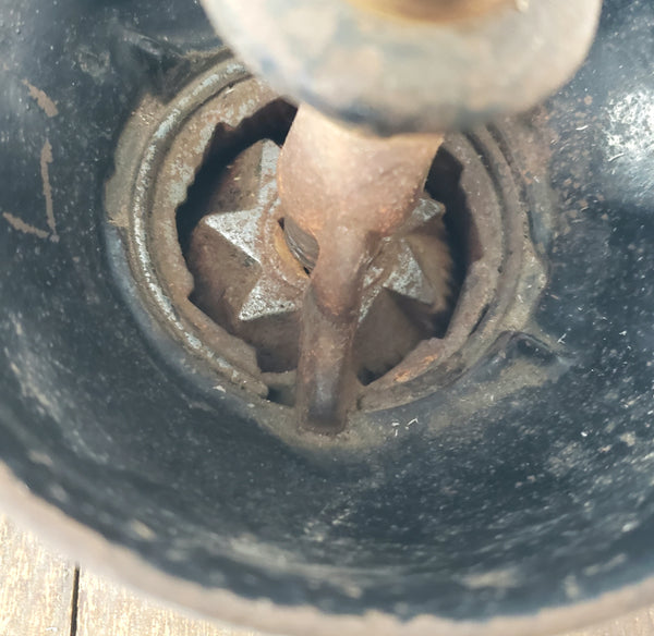 Antique Hand-Crank Arcade Favorite Mill 700 Coffee Grinder Mill Freeport Illinois