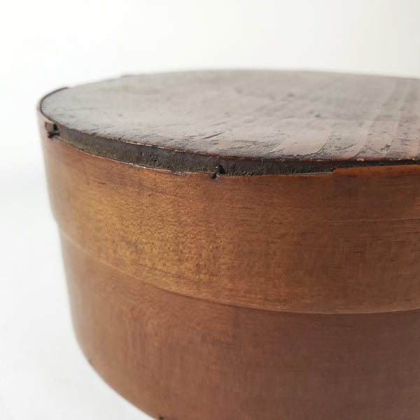 Vintage Shaker Style Round Bentwood Pantry Storage Box with Lid Scalloped Two Finger Lap