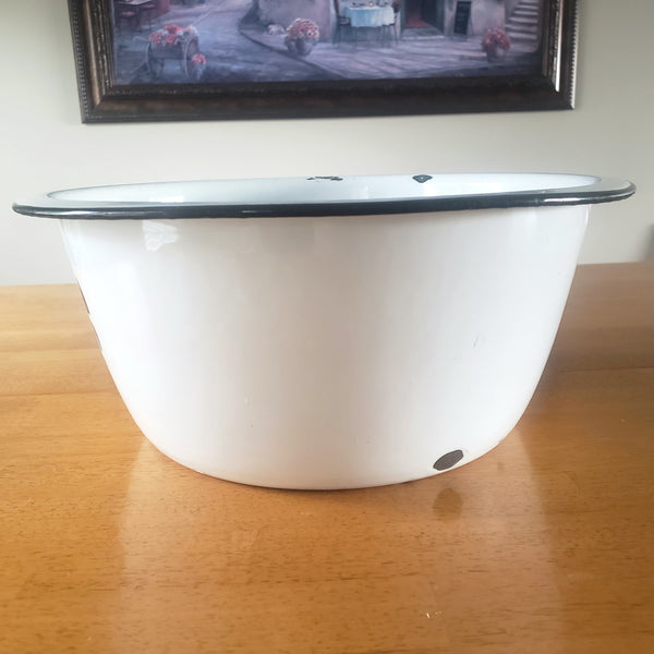 Vintage Farmhouse Round White Enamelware Basin Tub Black Trim