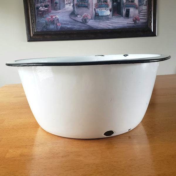Vintage Farmhouse Round White Enamelware Basin Tub Black Trim