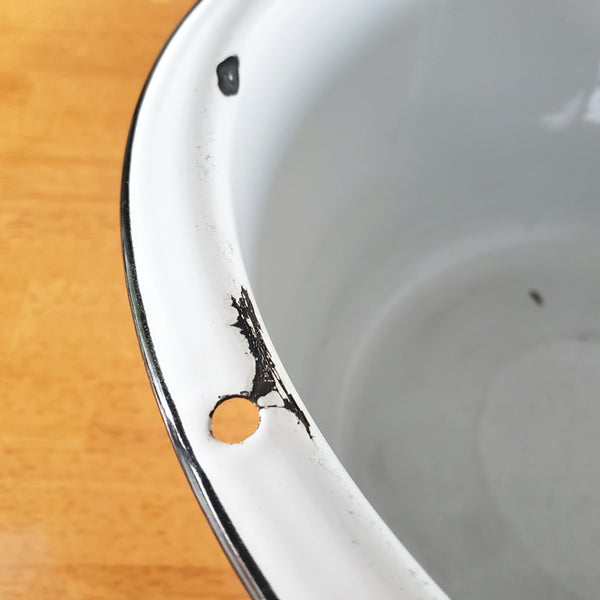 Vintage Farmhouse Round White Enamelware Basin Tub Black Trim