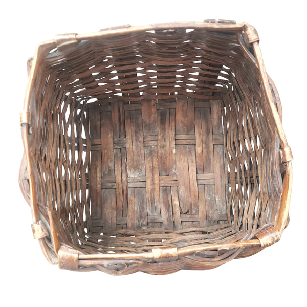 Antique Early American Handwoven Oak Splint Basket with Woven Lid 18 3/4"
