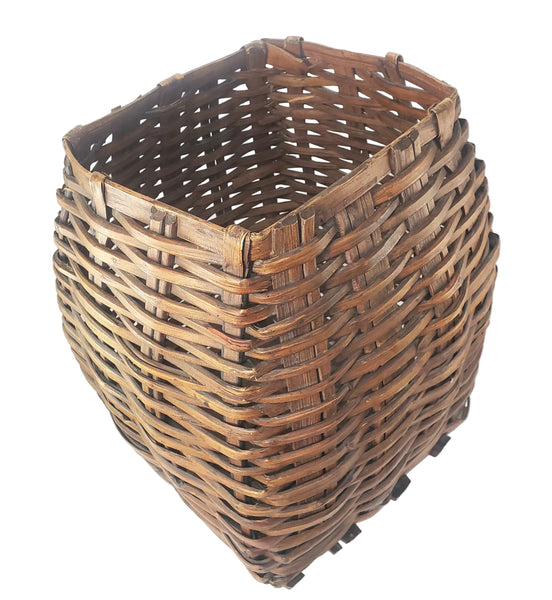 Antique Early American Handwoven Oak Splint Basket with Woven Lid 18 3/4"