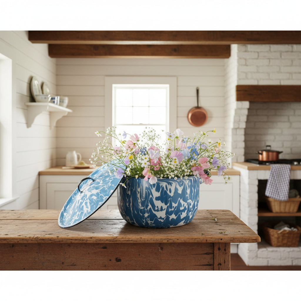 Antique Blue and White Swirl Enamelware Sauce Pot with Lid 2 Quart