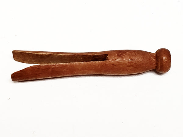 Vintage Wooden Clothespins, Collection of 25,  Round Top