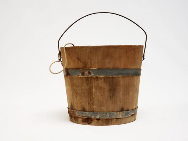 Wooden Buss Bucket With Bail Handle and Lid No. 22 - Lanark, IL