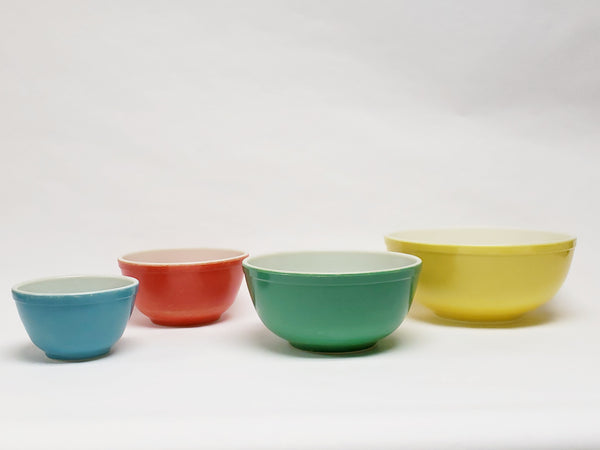 Vintage Set of Early Non Numbered Pyrex Nesting Bowls - Primary Colors