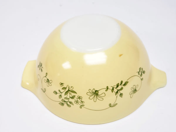 Pyrex Cinderella Mixing Bowls Shenandoah Set of 4